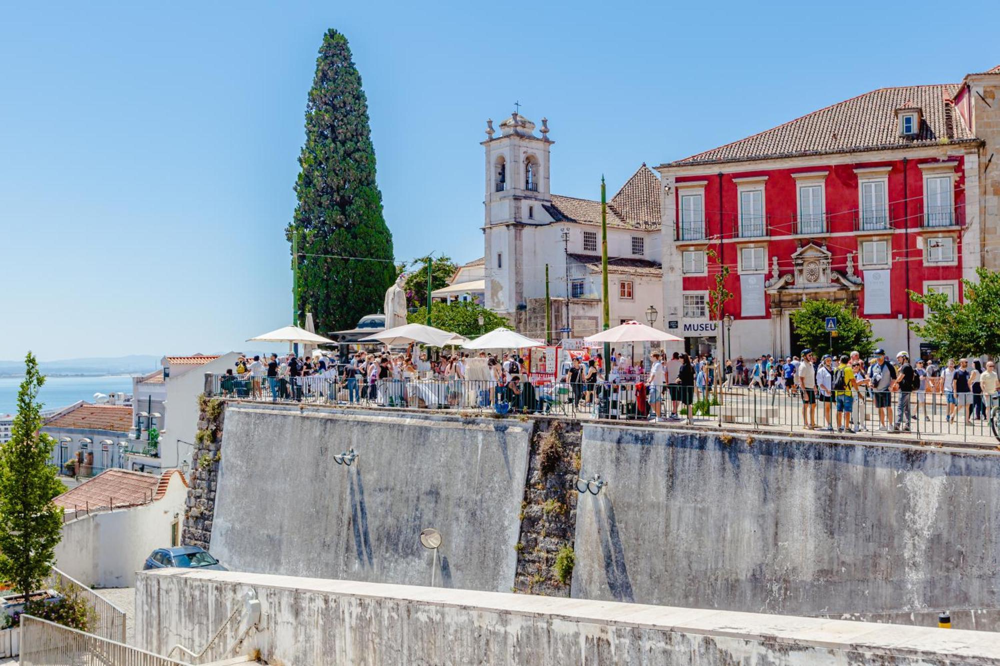 Visit Lisbon4fun - Alfama Lissabon